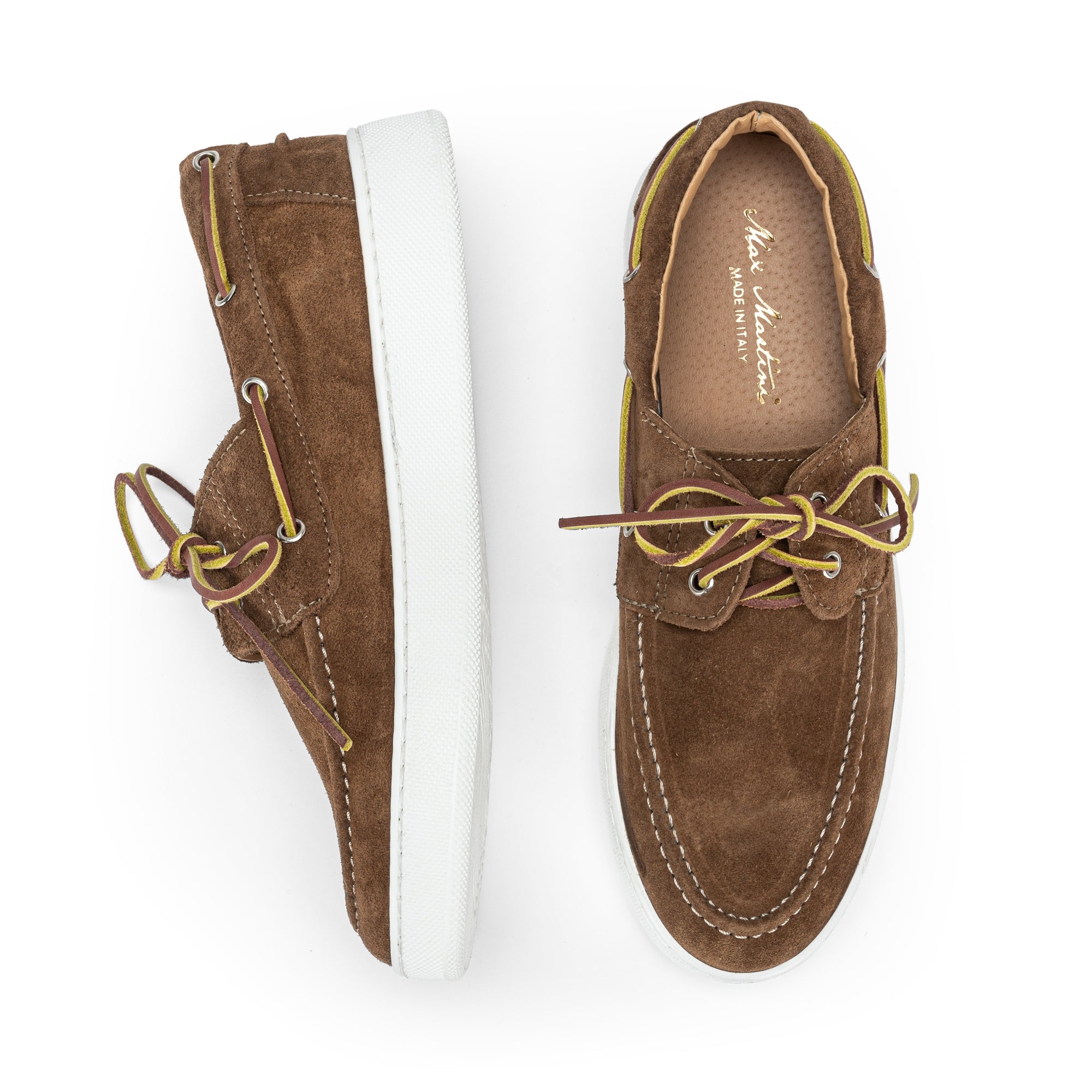 Boat shoe brown suede