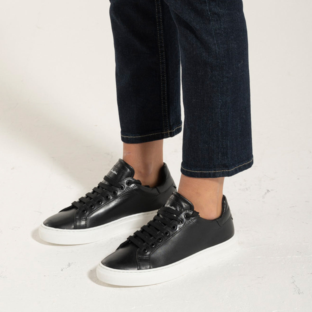 <tc>Women's Sneakers Berlin</tc>